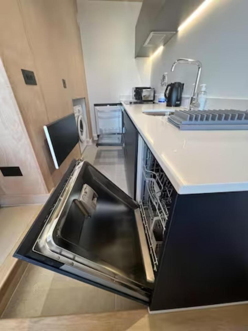 Two Bedrooms Exquisite En-Suite Apartment Deansgate Μάντσεστερ Εξωτερικό φωτογραφία
